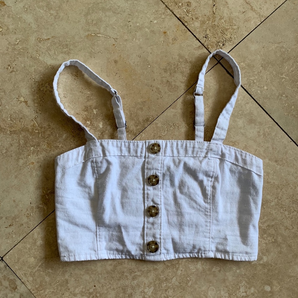 White cropped tank